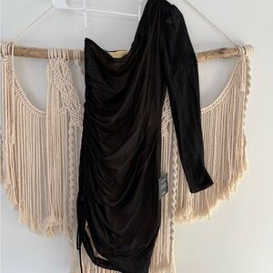 Lulu's Black One Shoulder Dress
